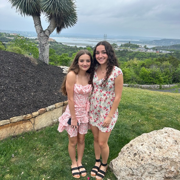 Aeropostale ripped Mom jean - Picture 3 of 4